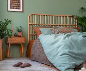 stylish-bedroom-interior-design-2022-05-27-16-06-10-58CMJDG-1.jpg